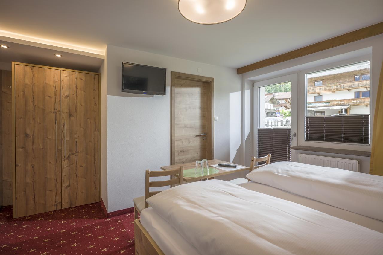 Garni Nill Hotel Schwendau Exterior photo